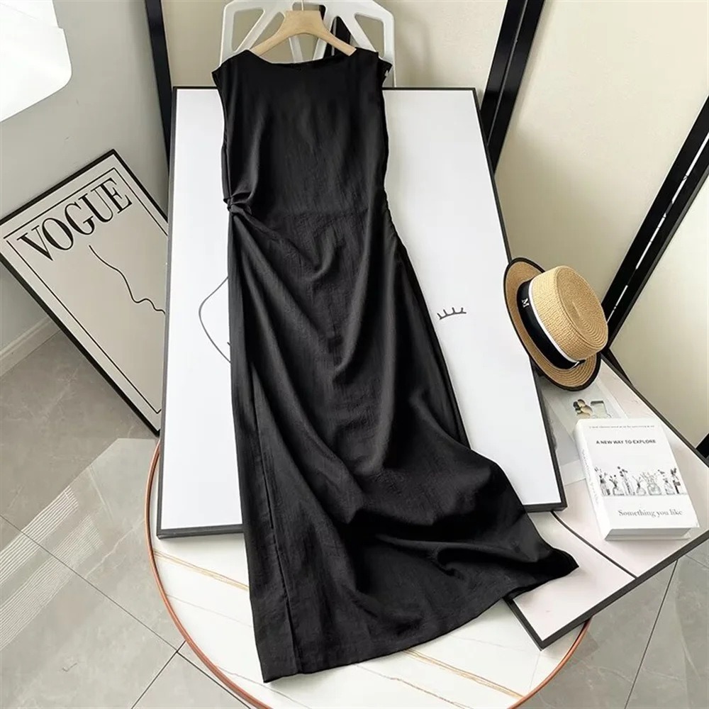 Side pleated sleeveless dress small black dress - Image 4