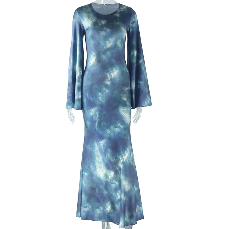 Round neck dress with printed flared sleeves Dress - Image 6